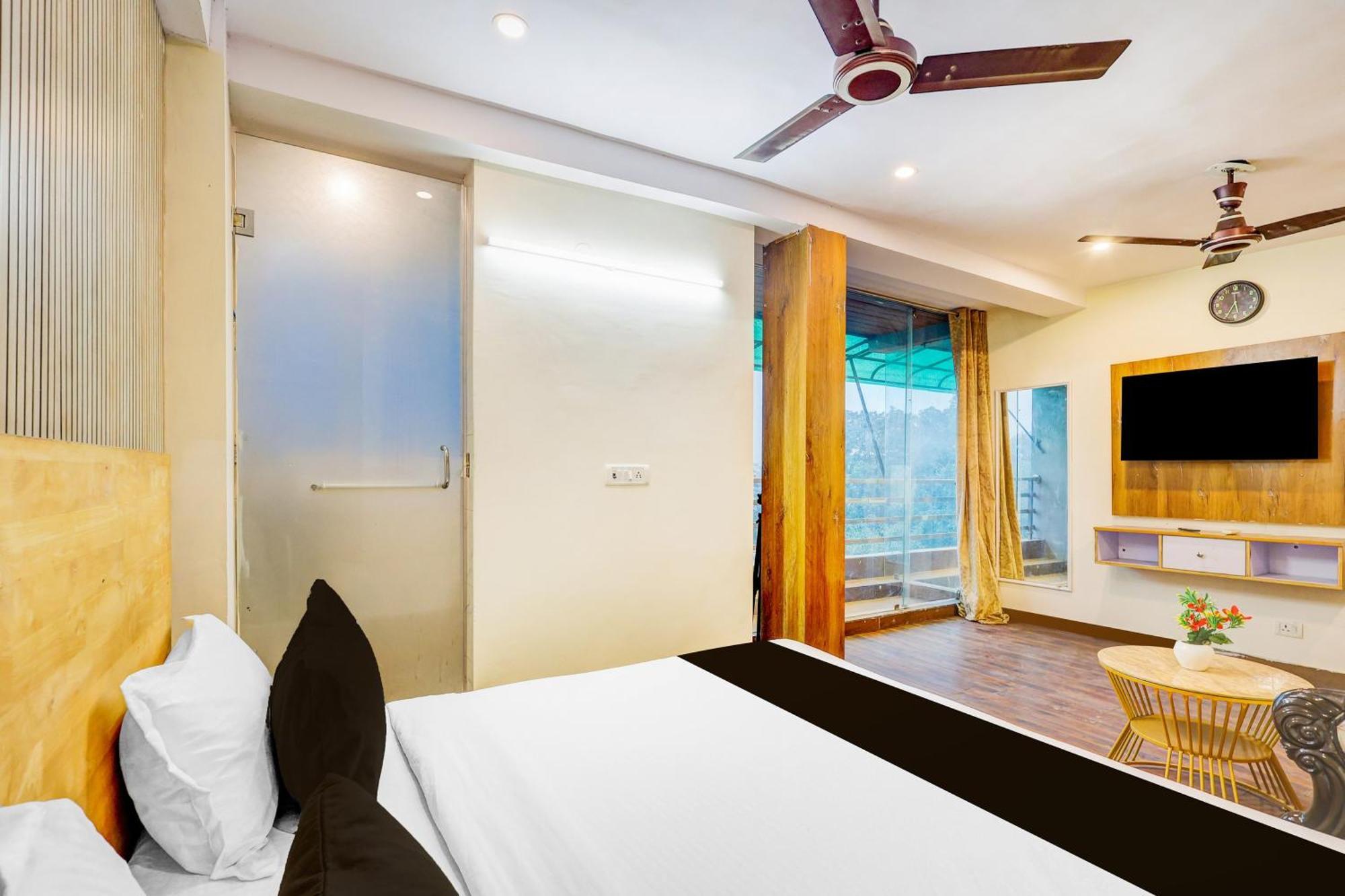 Hotel O Hari Nagar Ashram Yeni Delhi Dış mekan fotoğraf