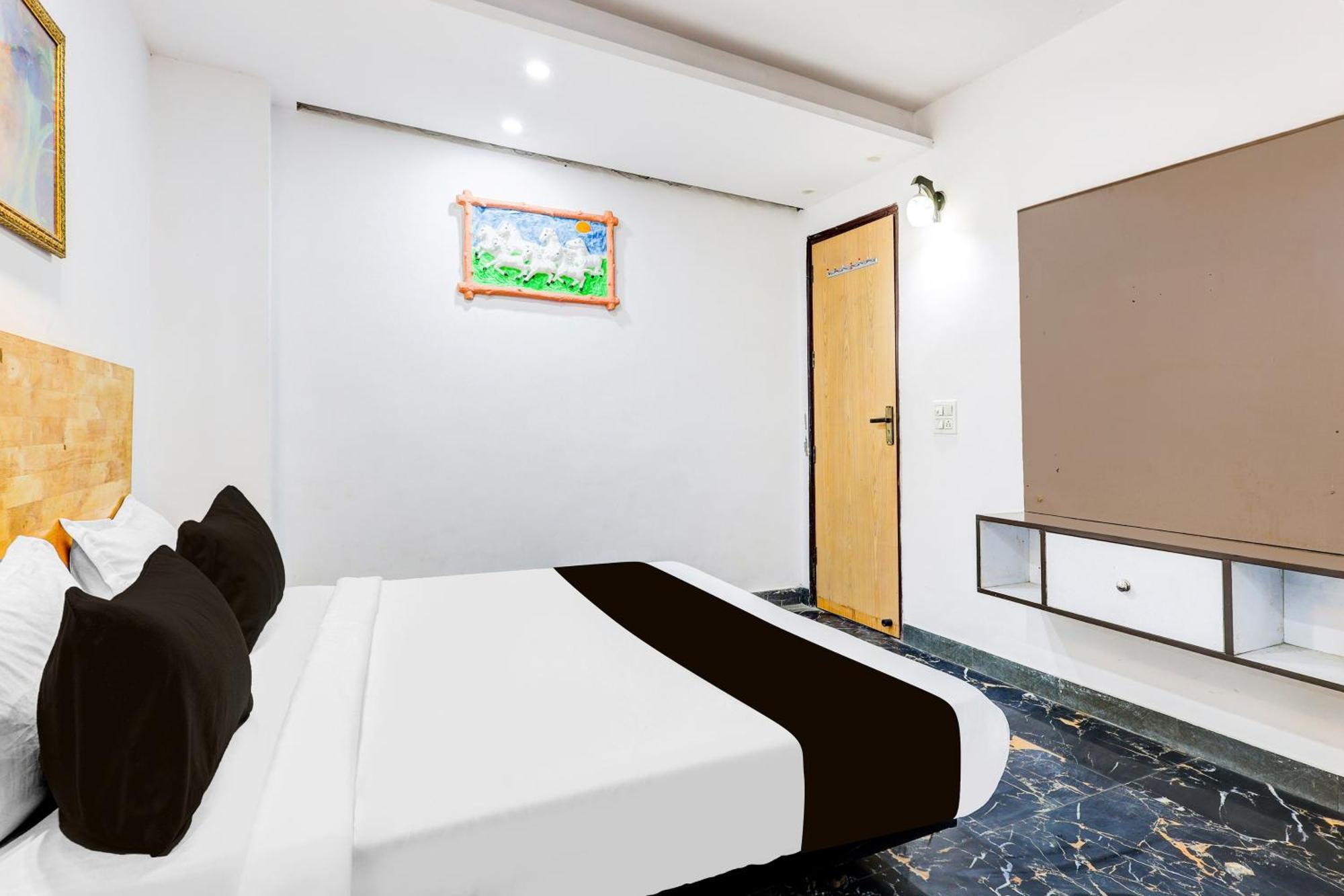Hotel O Hari Nagar Ashram Yeni Delhi Dış mekan fotoğraf